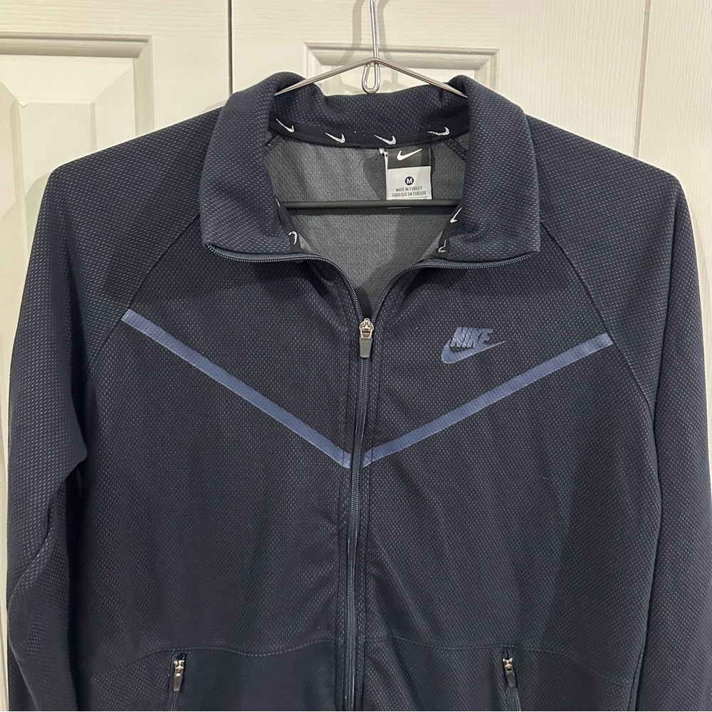 Nike Full Zip Lightweight Jacket - image 2